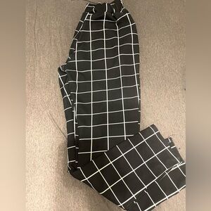 Women’s black pants